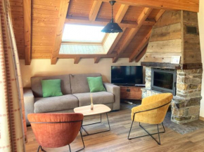Appartement 5* avec cheminée, sauna et jacuzzi, proche remontées et centre – 6 pers - FR-1-263-153